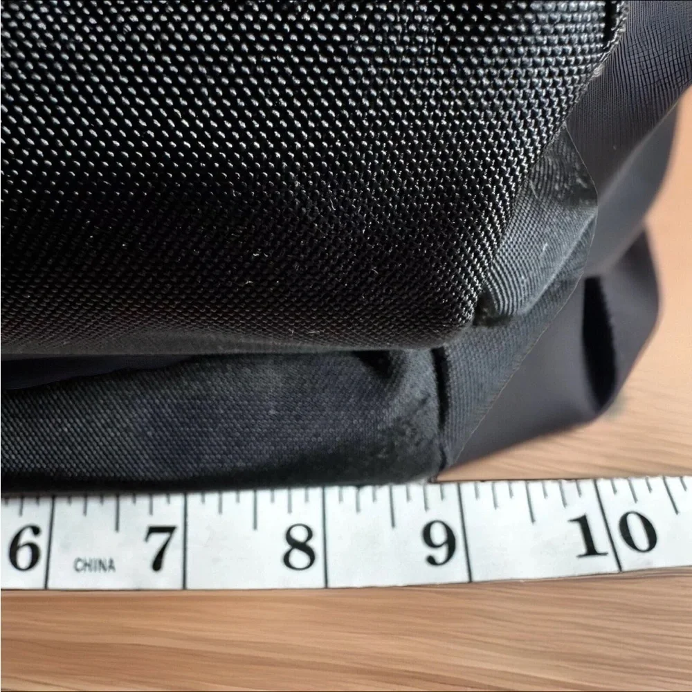VERA BRADLEY Lunch Bag Adult 9x9 Black Insulated Fold Over Lighten Up Lunch Tote